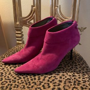 BCBG booties size 7